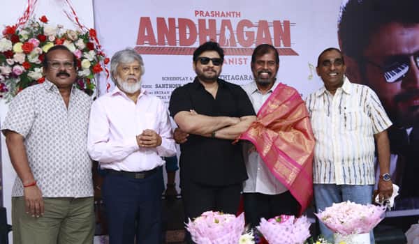 Actor-thiagarajan-donates-Rs.5-Lakhs-to-improve-New-director-technical-skill