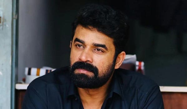 Malayalam-actor-Vijay-babu-arrested-then-released-in-bail