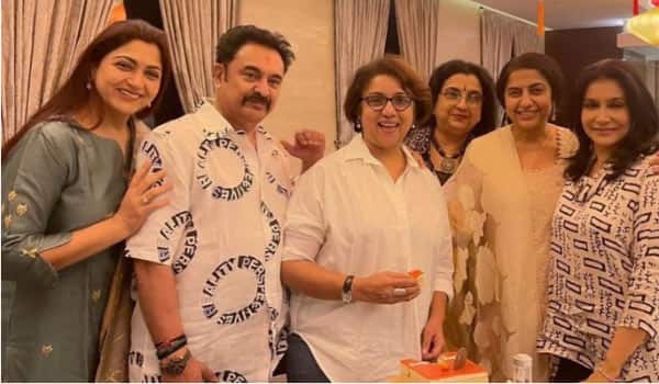 Revathy-celebrated-with-her-cine-friends