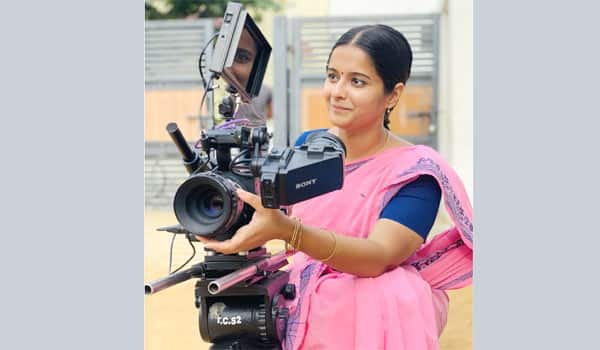 Haripriya-turn-as-camerawoman