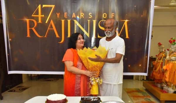 you-are-gods-child-dearest-appa-wishes-by-soundarya-for-47-Years-Of-Rajinism