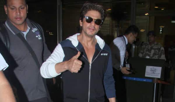 Shahrukh-khan-stopped-at-Airport-for-an-hour