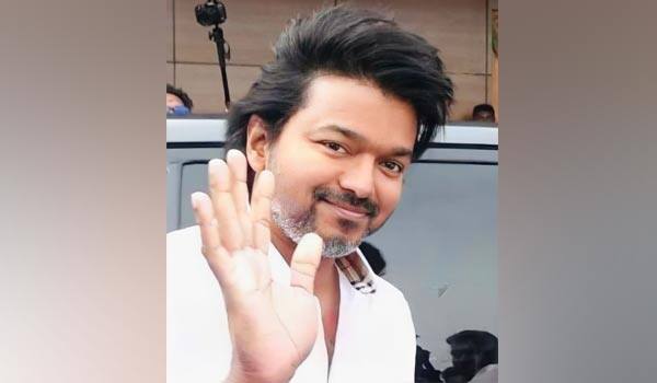Rs500-fined-for-actor-vijay-by-traffic-police