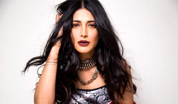 Shrutihaasan-two-movies-releasing-on-a-day