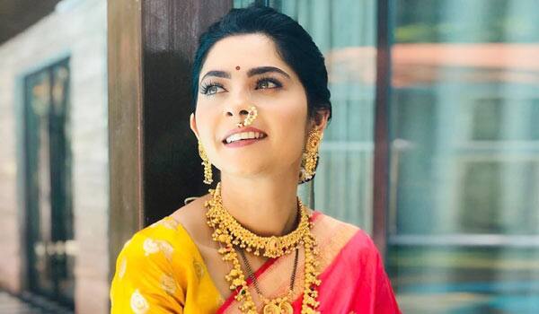 Marathi-actress-debuts-in-Malayalam-film