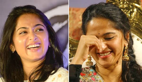 Anushka-suffered-by-laughing-disease