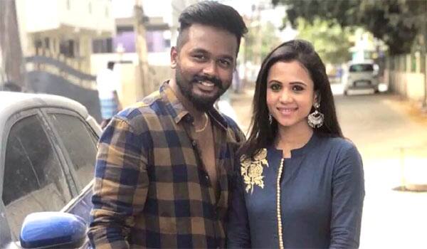 VJ-Manimegalai-strong-reply-to-fans