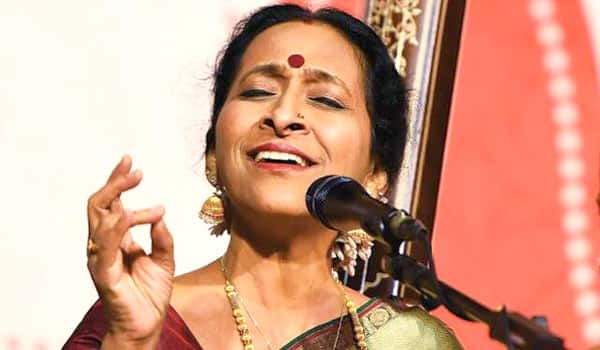 Singer-Bombay-jayashri-admitted-at-london-hospital
