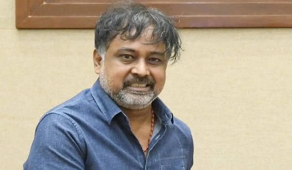 Director-Lingusamy-jial-sentence-stopped-by-court