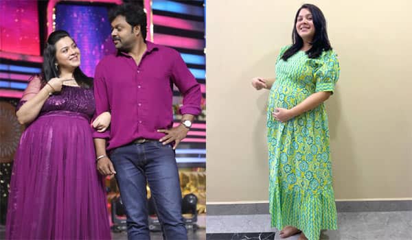 Actress-Swetha-announced-she-was-pregnant