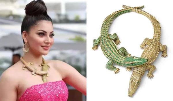Urvashi-Rautela's-PR-team-claims-her-crocodile-necklace-is-worth-276-cr,
