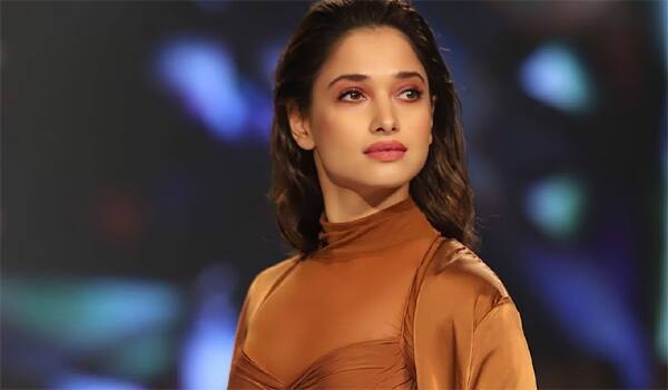 Tamannah-to-act-with-growing-actor