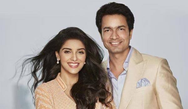I-wasted-five-minutes-:-Asin-response-to-divorce-rumours