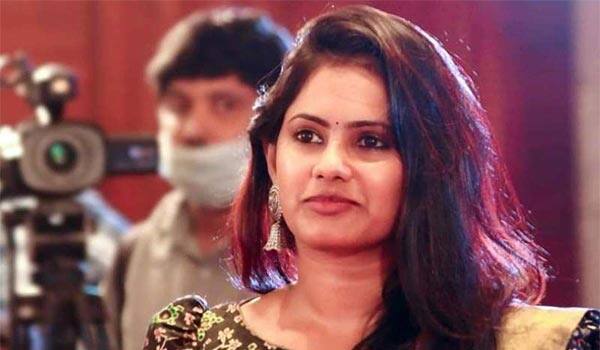Married-at-the-age-of-17-and-divorced-within-a-year:-Rekha-Nair