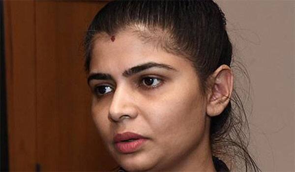 Online-Scam-:-Chinmayi--shares-how-her-family-member-fell-victim