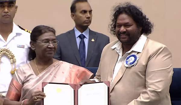 Srikanth-Deva-dedicated-the-National-Award-to-his-father