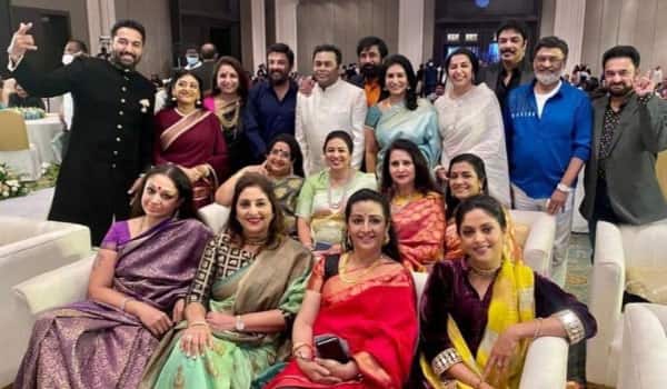 80s-stars-get-together-for-actor-Rahmans-daughters-wedding