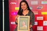 சிறந்த நடிகைக்கான விருது வாங்கிய 'எதிர்நீச்சல்' மதுமிதா!