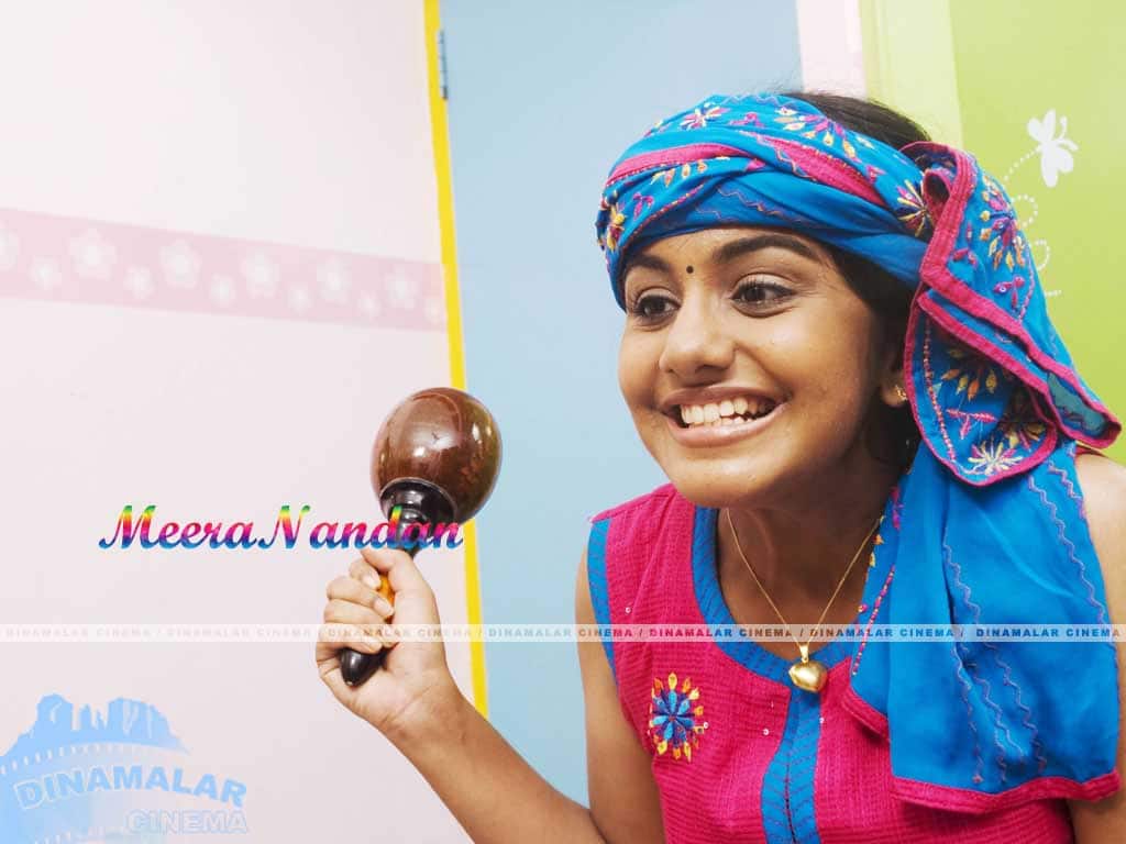 Tamil Actress Wall paper Meera Nandhan