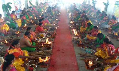 உலக நன்மைக்காக ராமேஸ்வரத்தில் 108 யாக குண்டத்தில் பூஜை